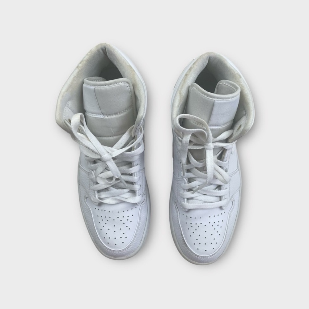 Nike Air Jordan 1 Mid Triple White Men’s Size 9.5 Sneakers - Picture 7 of 9